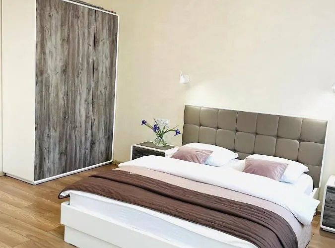 Apartamento жд вокзал, центр *